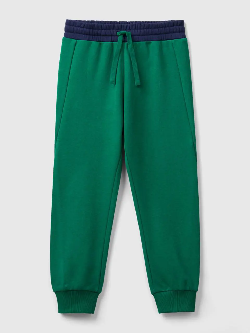 Benetton joggers with drawstring. 1