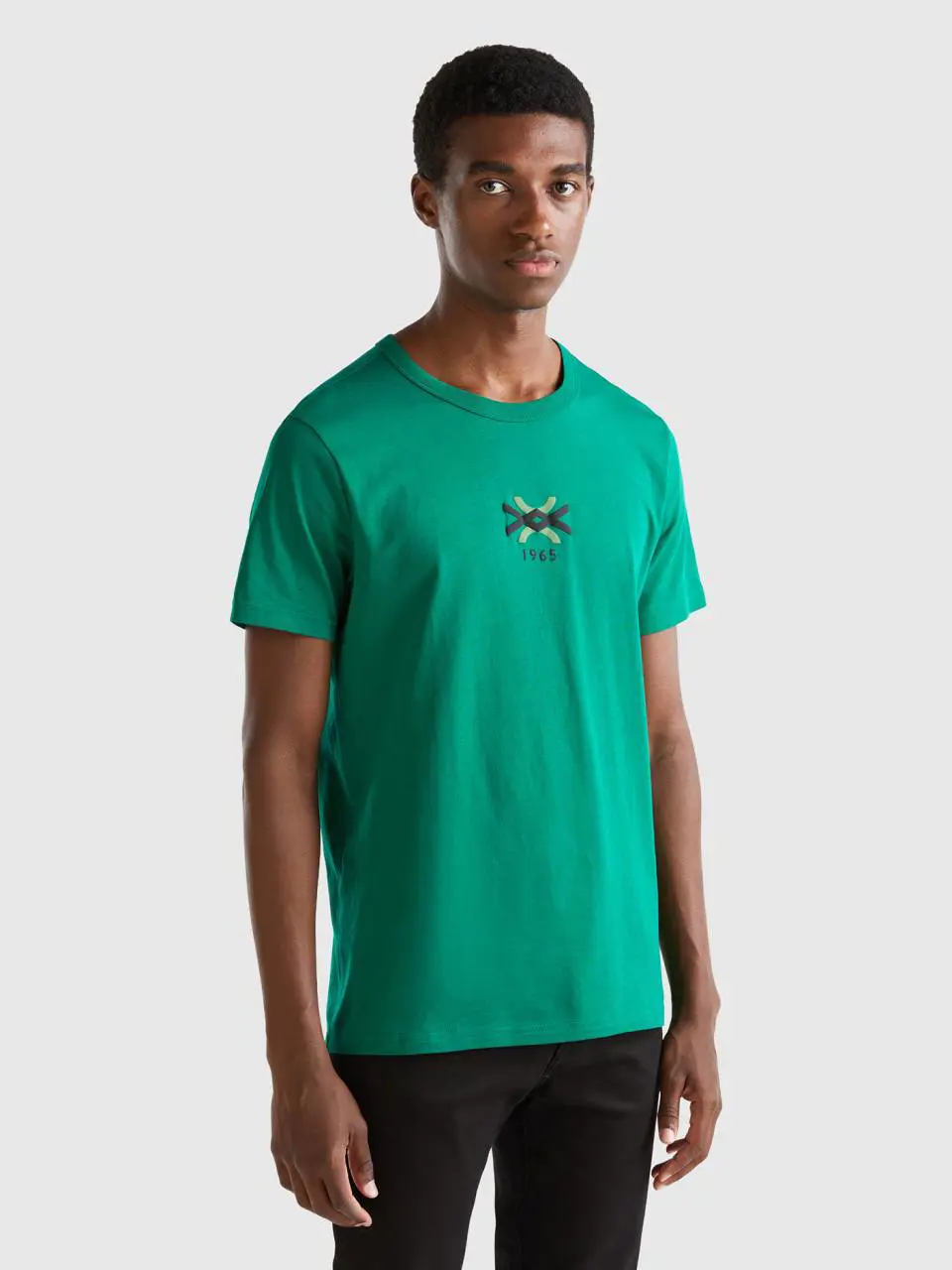 Benetton forest green t-shirt in organic cotton with logo print. 1