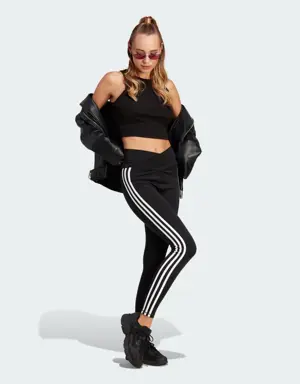 Adidas Adicolor Classics 3-Stripes V-Waistband Leggings. 3 Adidas Adicolor Classics 3-Stripes V-Waistband Leggings. 3