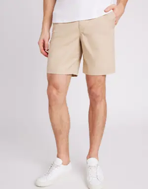 Navigator Essential Shorts 8"
