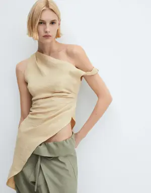 Asymmetric ruched top