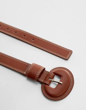 Rounded buckle belt