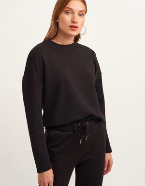 Siyah Zero-Neck Sweatshirt