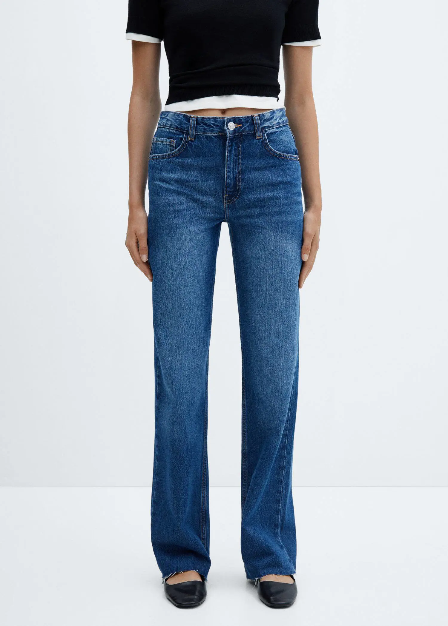 Mango Wideleg-Jeans mit mittlerer Bundhöhe. 2