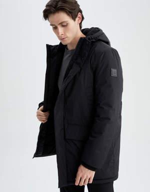 Slim Fit Kapüşonlu Mont