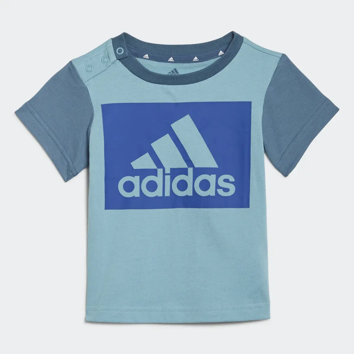 Adidas Conjunto Playera y Shorts Essentials. 3