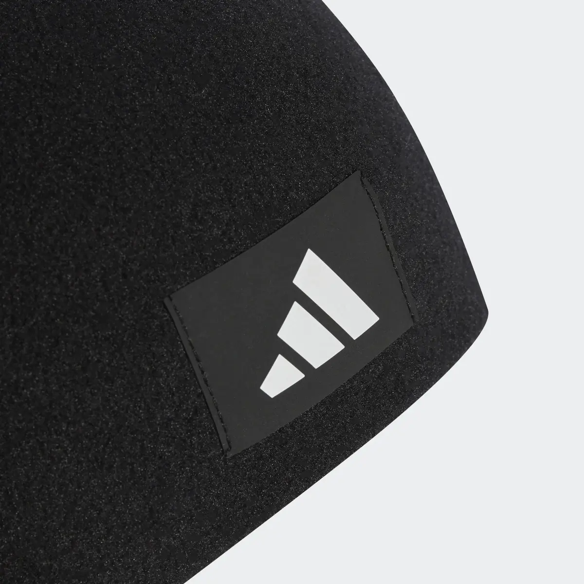 Adidas Fleece Beanie. 3