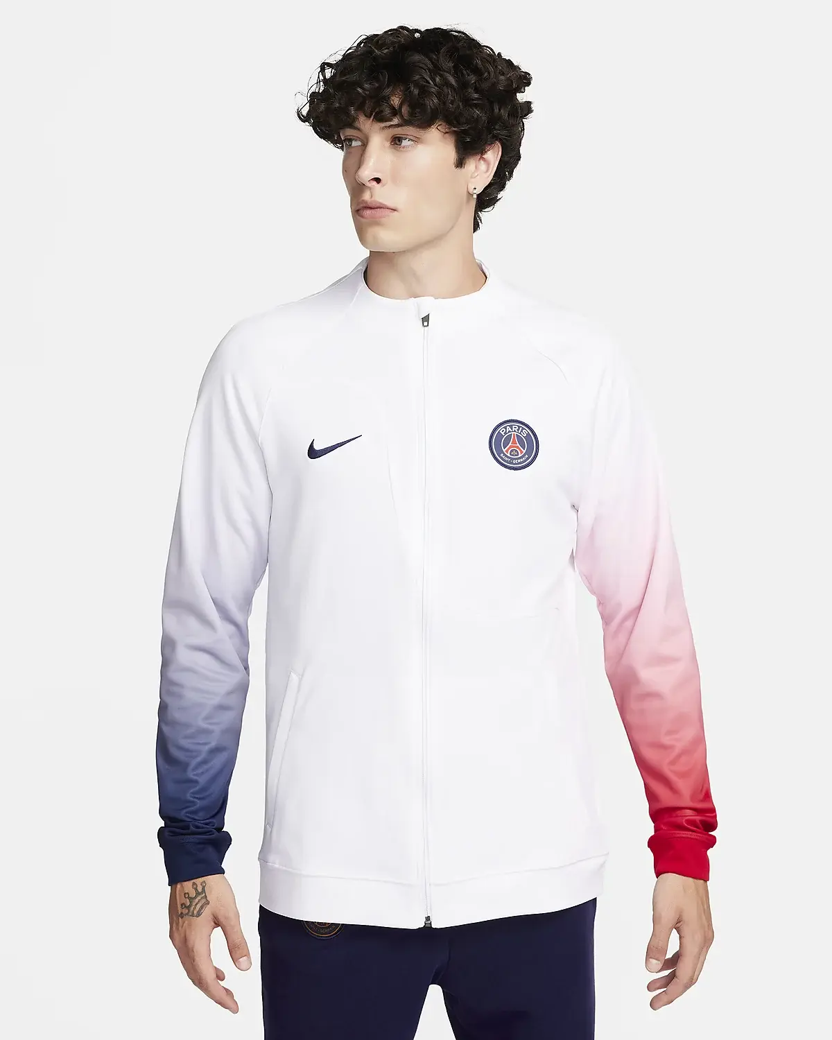 Nike Paris Saint-Germain Academy Pro (wersja wyjazdowa). 1