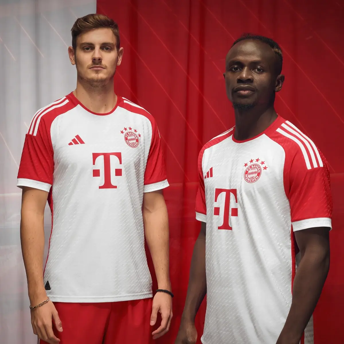 Adidas Maillot Domicile FC Bayern 23/24 Authentique. 3