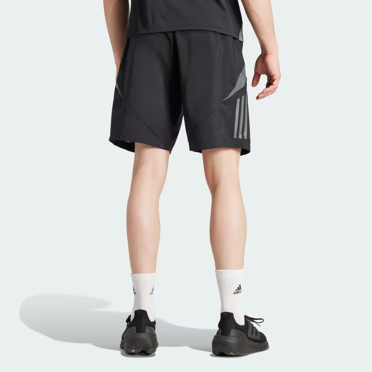 Adidas Pantalón corto Tiro 24. 2