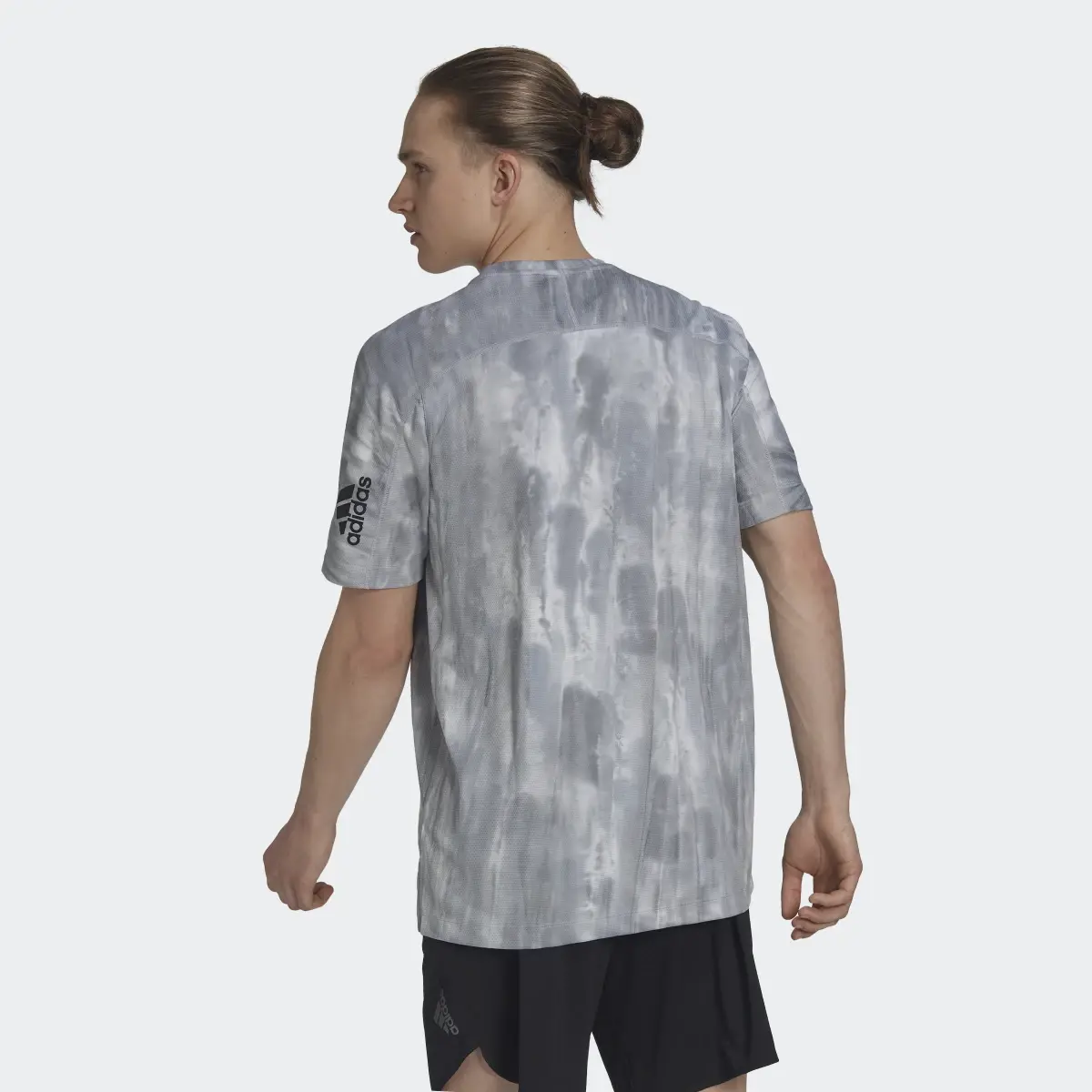 Adidas Camiseta Workout Spray Dye. 3