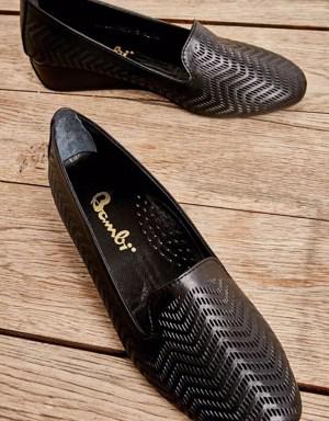 Siyah Hakiki Deri Kadın Dolgu Topuklu Ayakkabı K01531180203