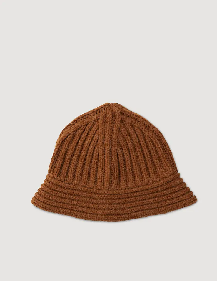 Sandro Knit bucket hat. 1