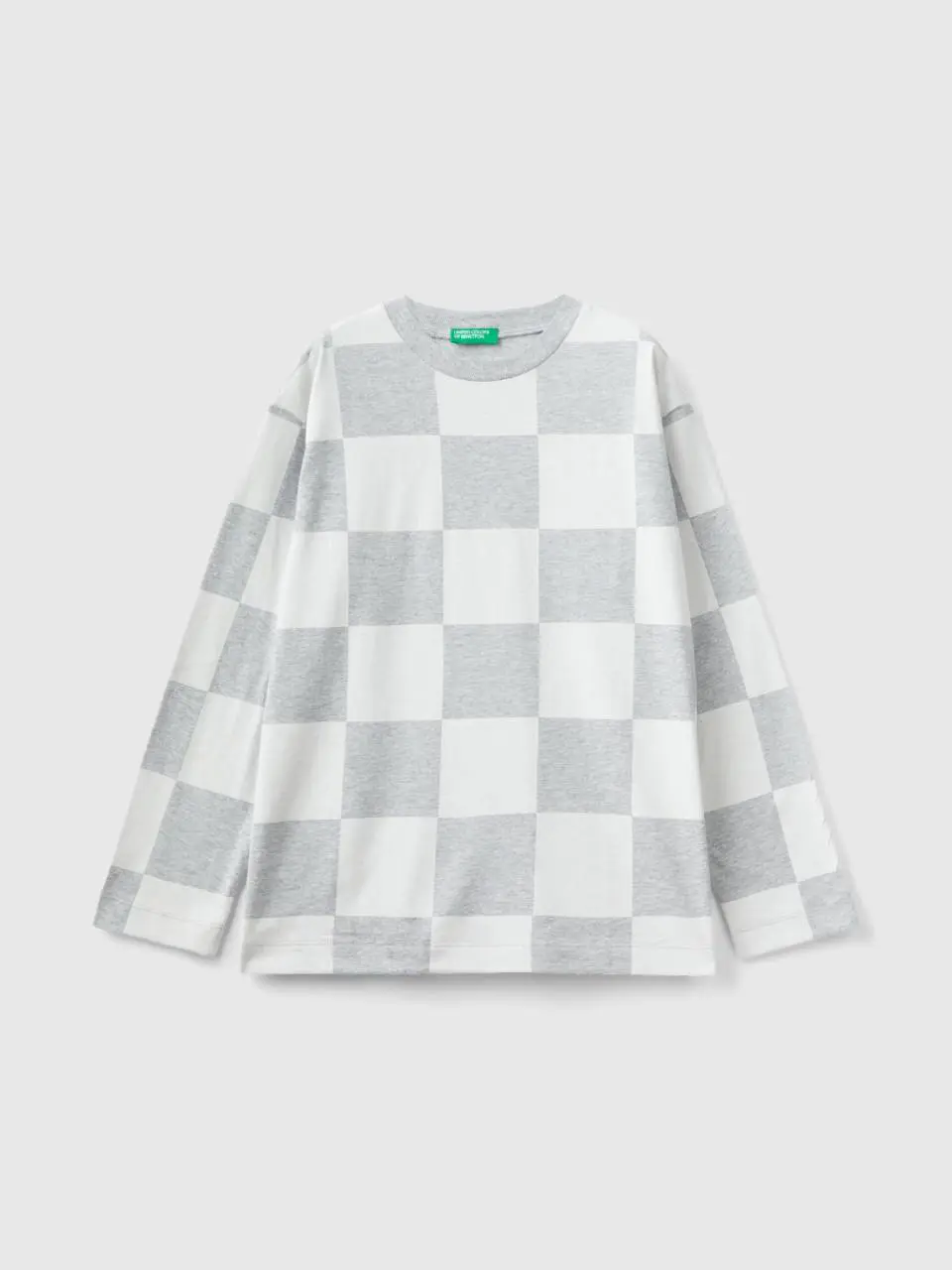 Benetton warm checkered t-shirt. 1