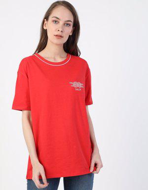 Red Woman Short Sleeve Tshirt