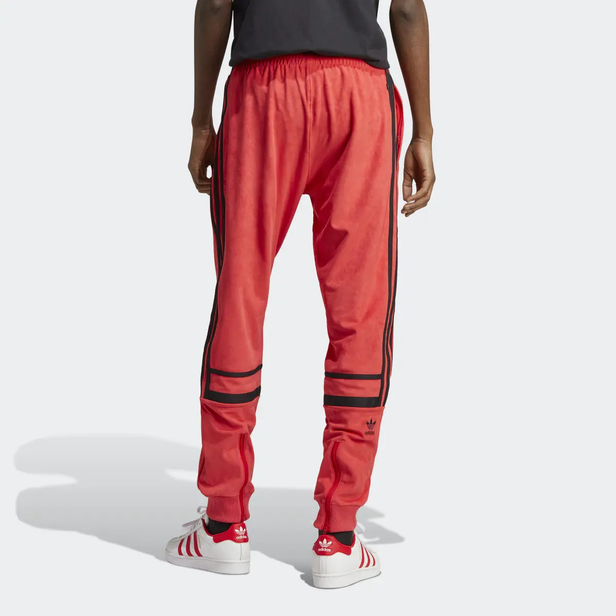 Adidas Adicolor Classics Plush Tracksuit Bottoms. 3