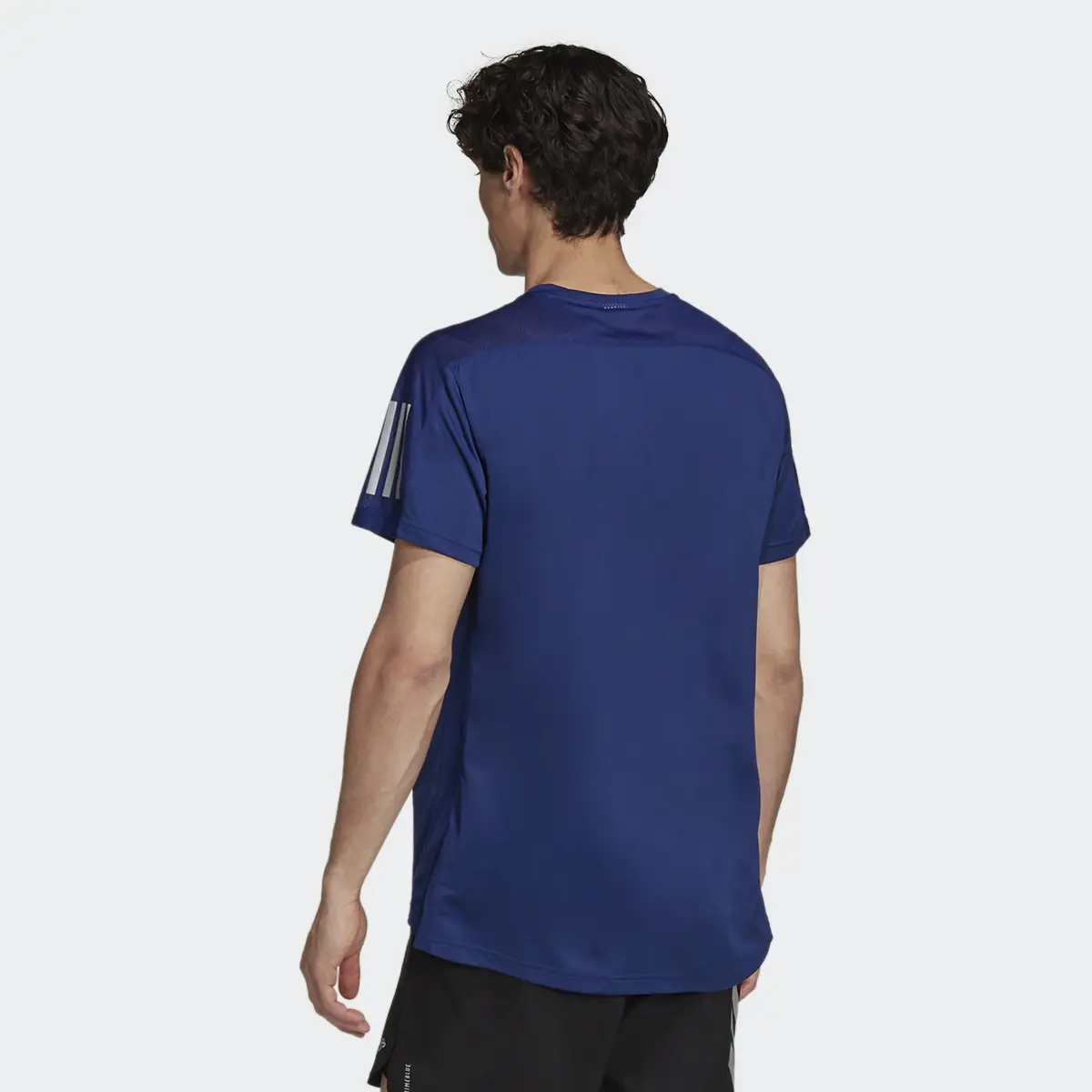 Adidas Playera Own the Run. 3