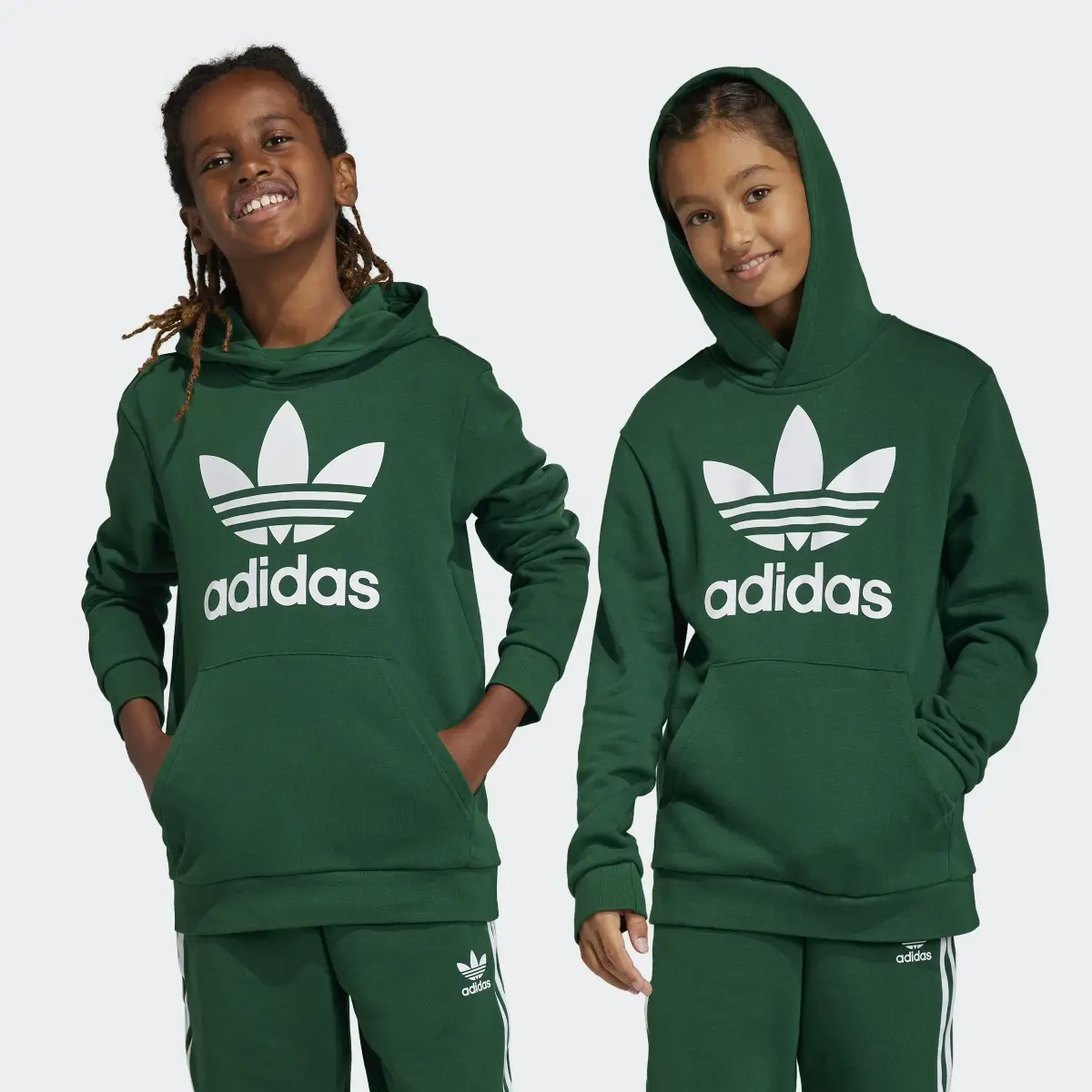 Adidas Hoodie Trefoil. 1