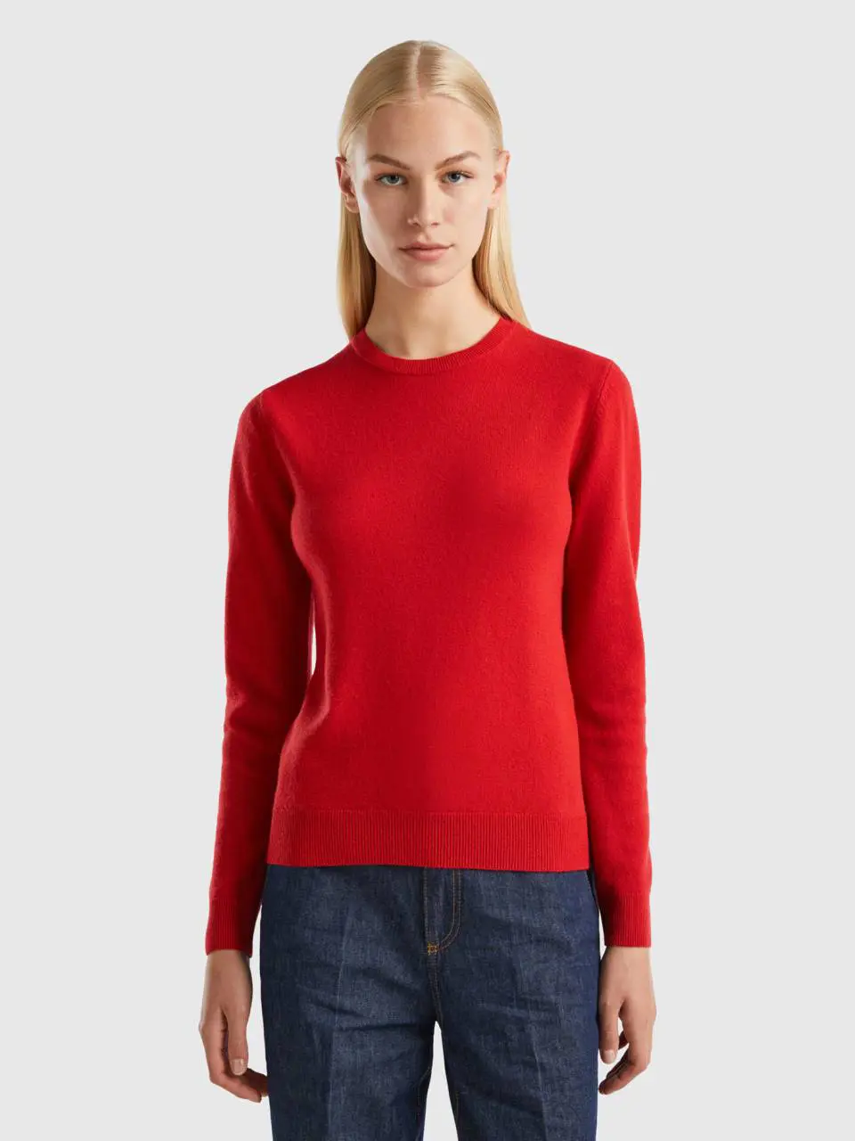Benetton red crew neck sweater in merino wool. 1 Benetton red crew neck sweater in merino wool. 1