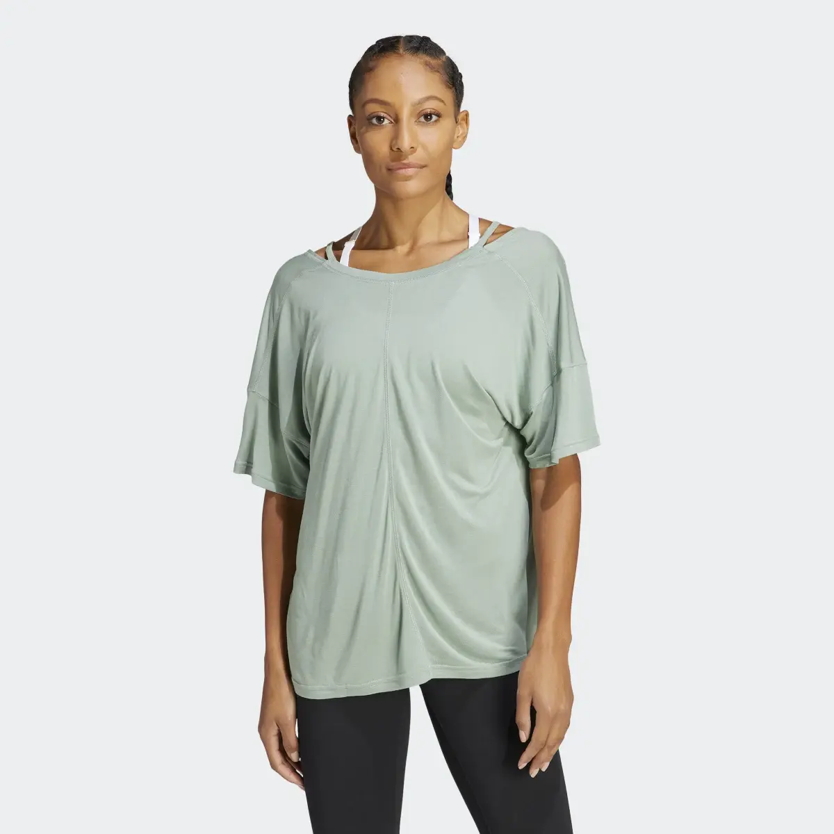 Adidas Yoga Studio Oversized Tee. 2