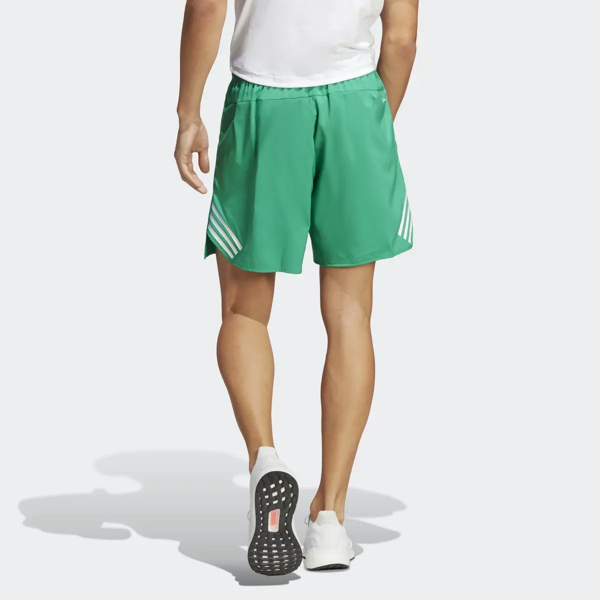 Adidas Short da allenamento Train Icons 3-Stripes. 2