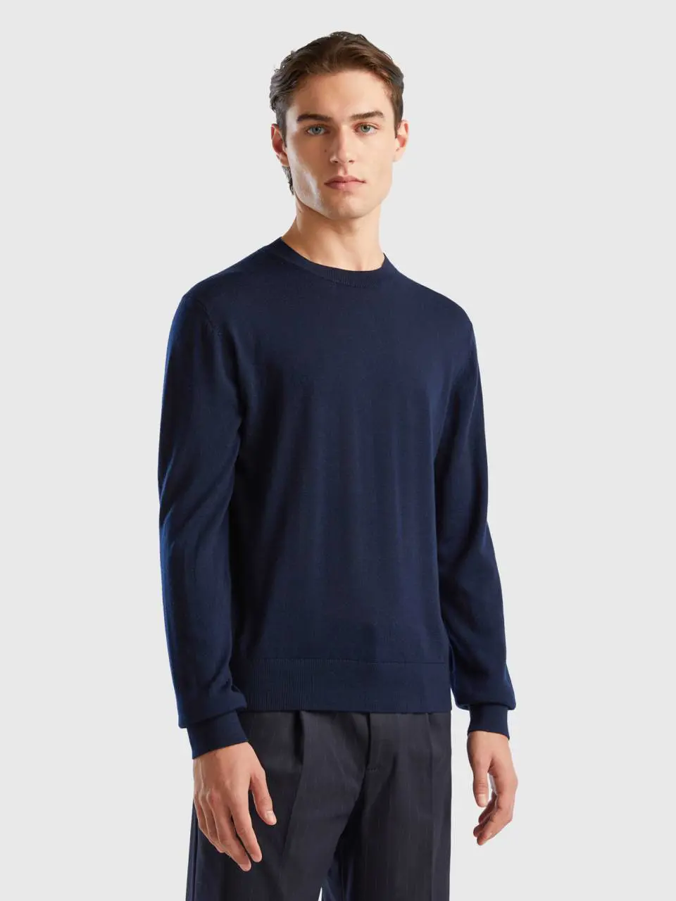 Benetton dark blue sweater in pure merino wool. 1