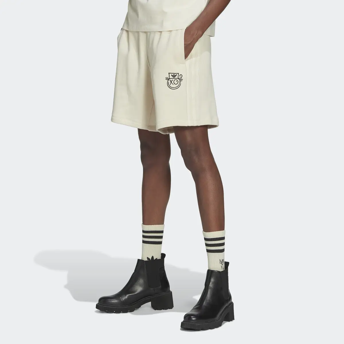 Adidas Originals x André Saraiva Shorts. 1