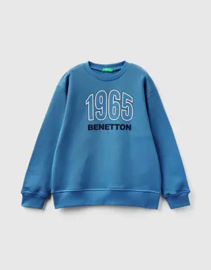 sweatshirt with logo print