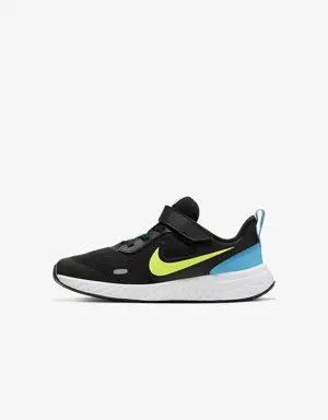 Nike Revolution 5