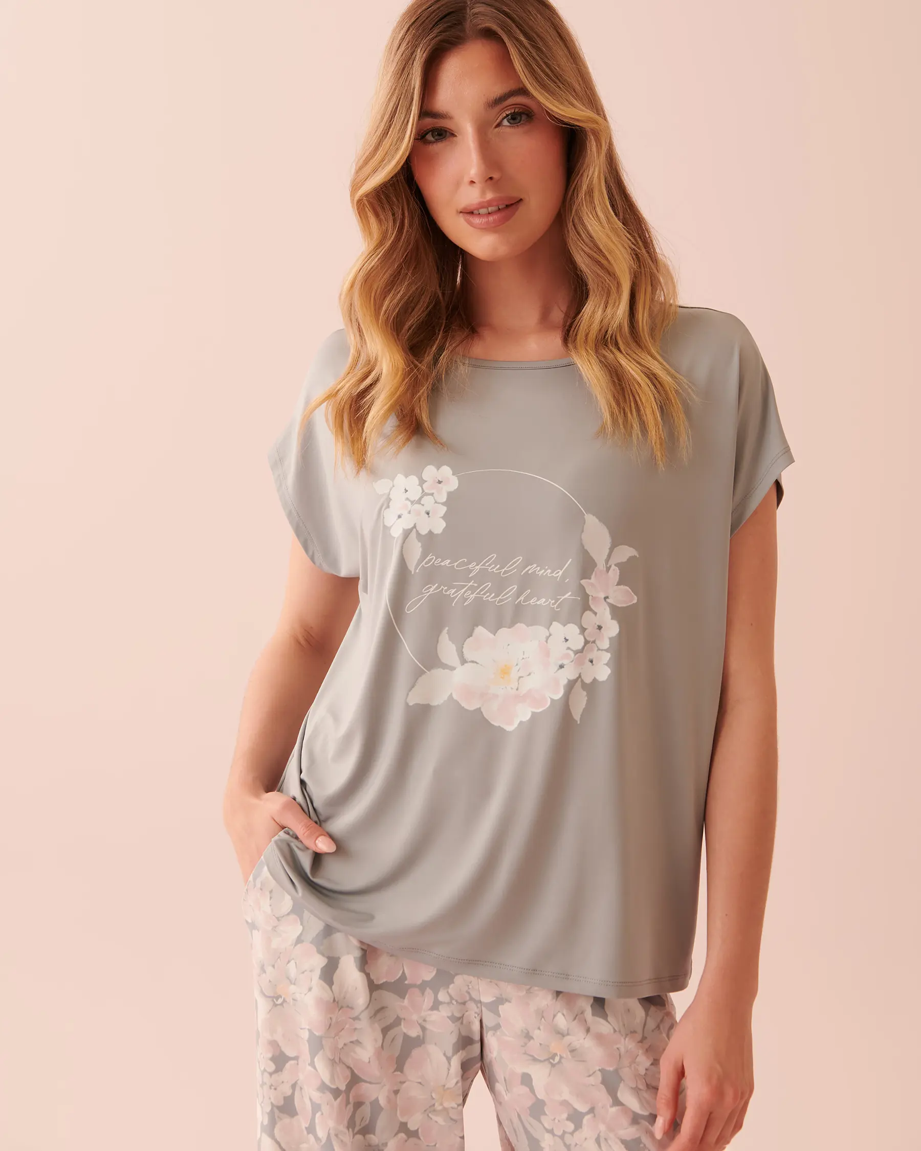 La Vie en Rose Recycled Fibers Crew Neck T-shirt. 1