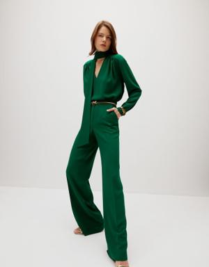 Yaka Bağlama Detaylı Yeşil Tasarım Bluz