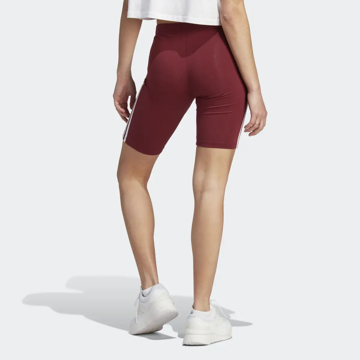 Adidas Essentials 3-Streifen kurze Tight. 2