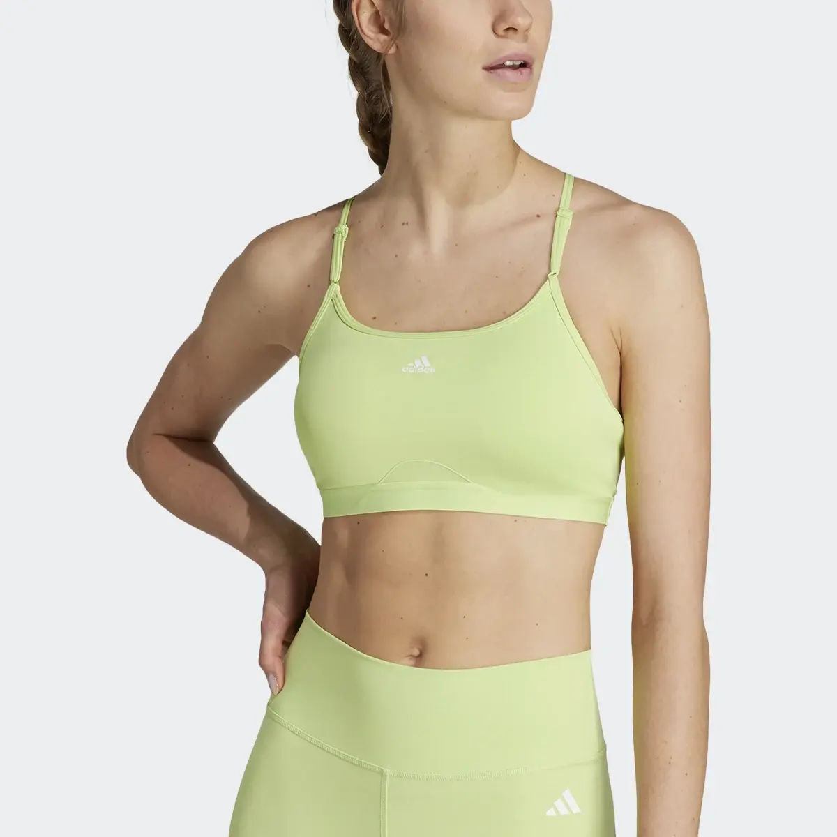 Adidas Aeroreact Training Light-Support Bra. 1