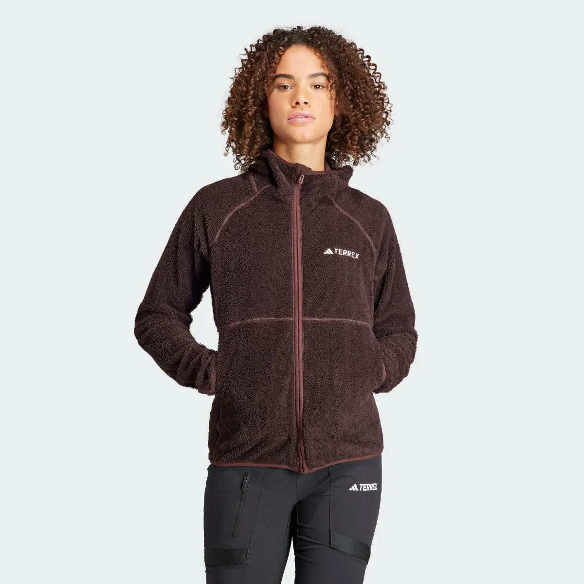 Adidas CHAQUETA CON CAPUCHA TERREX TECHROCK REVERSIBLE HIGH PILE FLEECE. 2