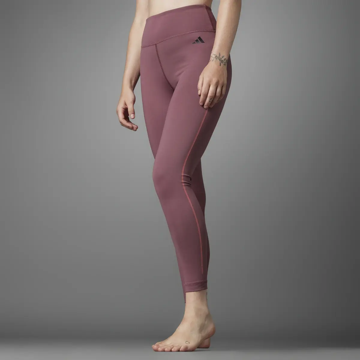 Adidas Authentic Balance Yoga 7/8 Leggings. 1