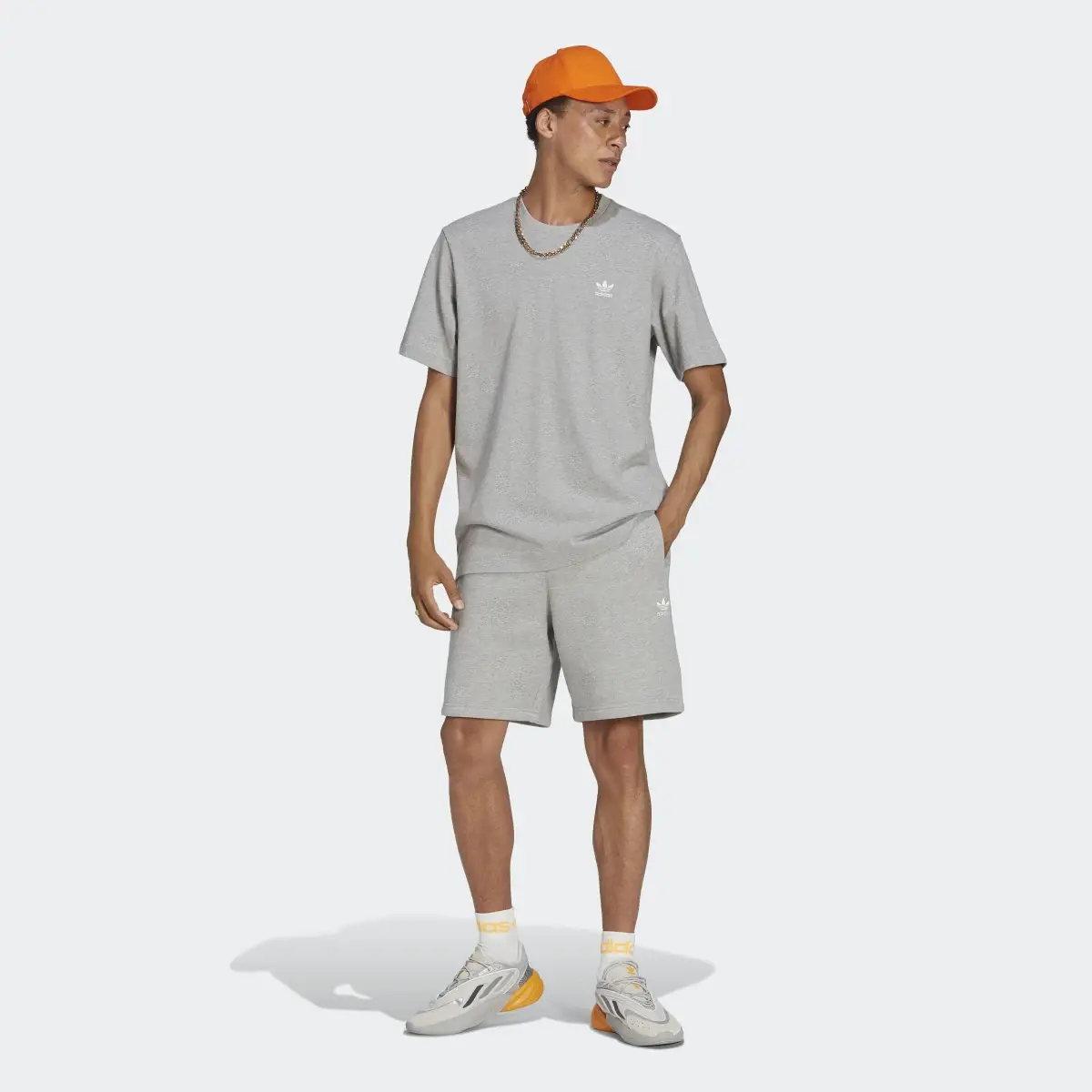 Adidas Trefoil Essentials Shorts. 3