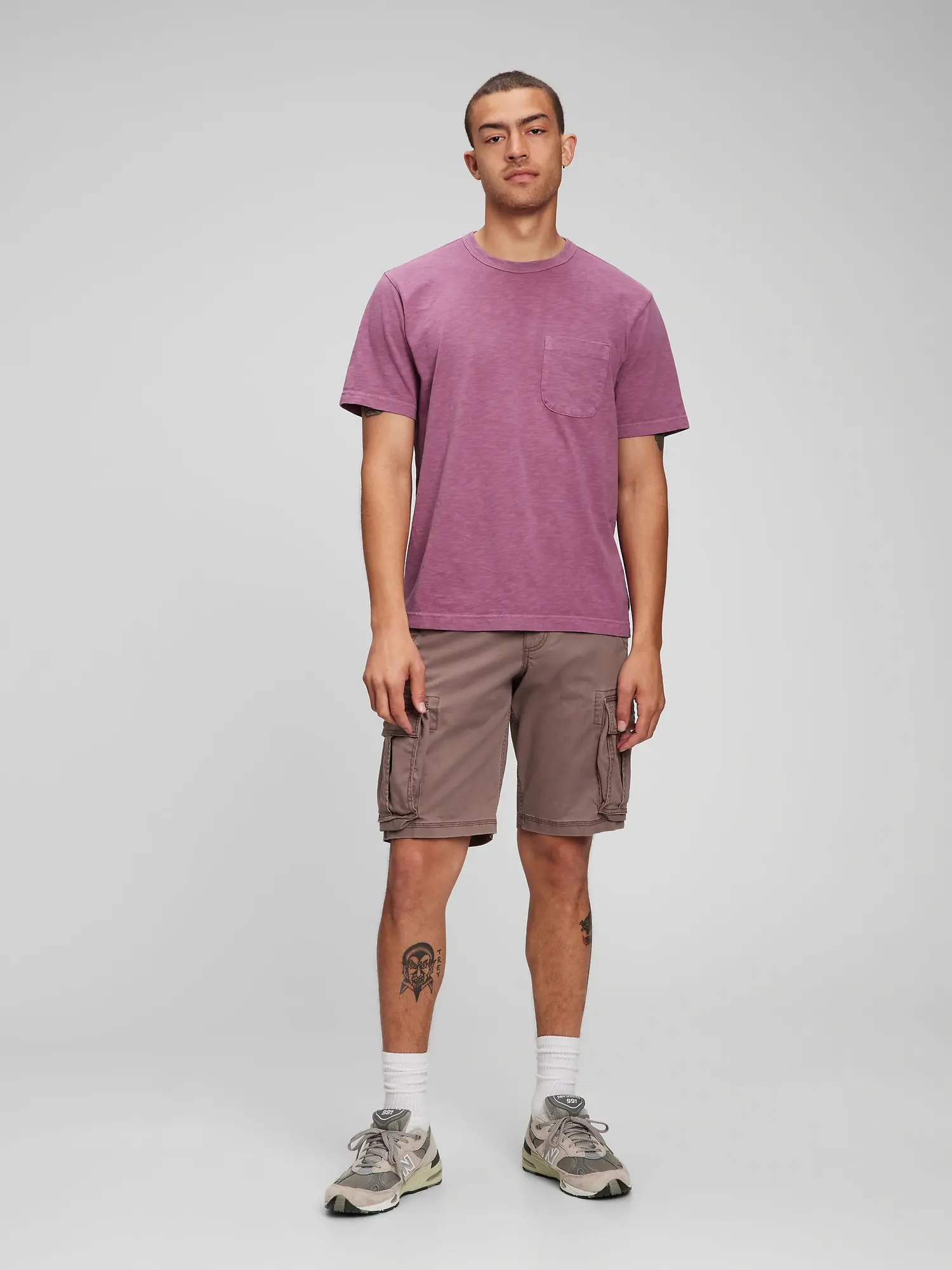 Gap Classic Fit Slub Pocket T-Shirt purple. 1