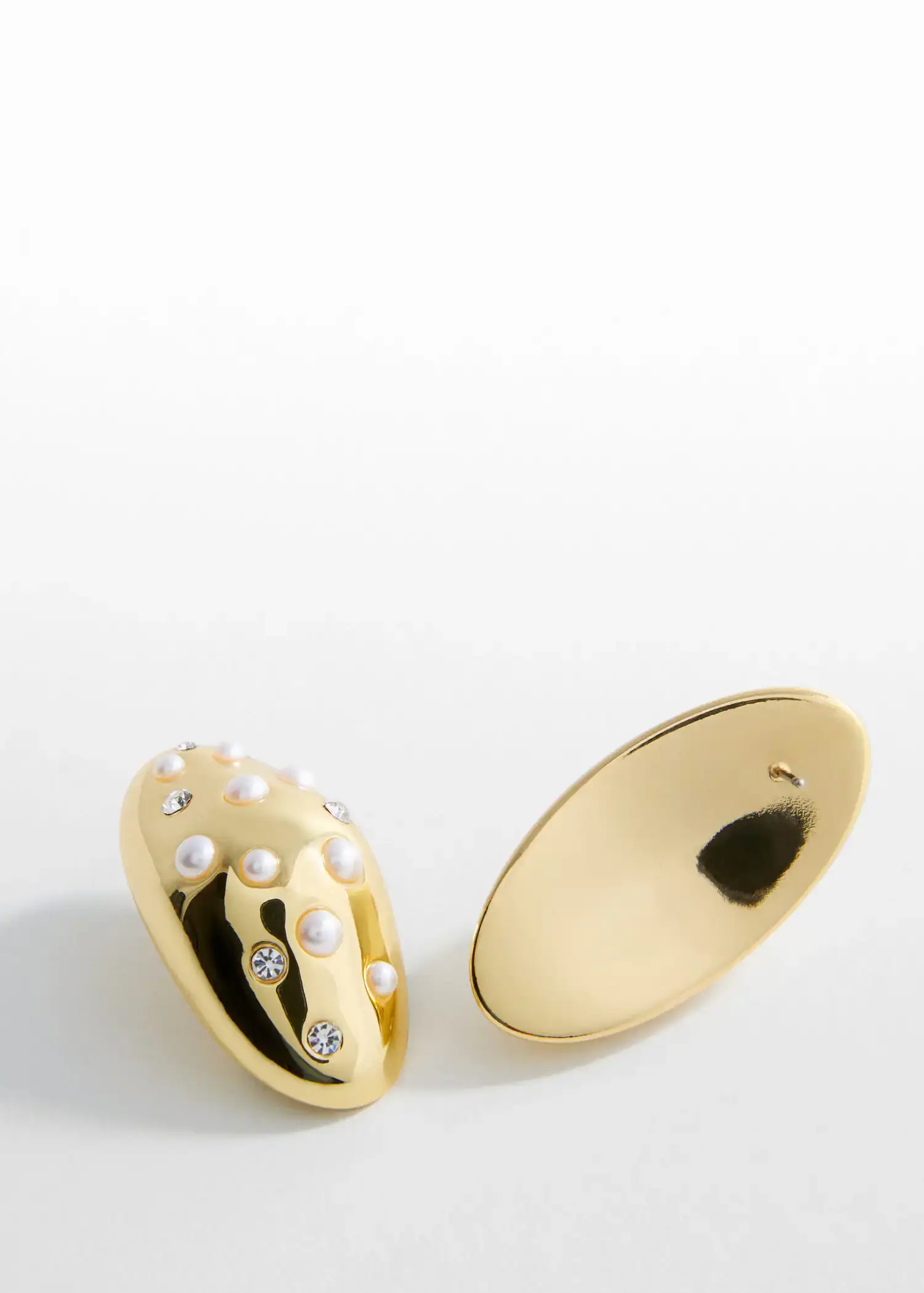 Mango Oval pearl-detail earrings. 2