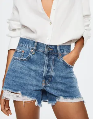 Mini shorts with frayed hem