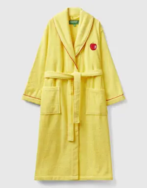 yellow bathrobe with apple embroidery