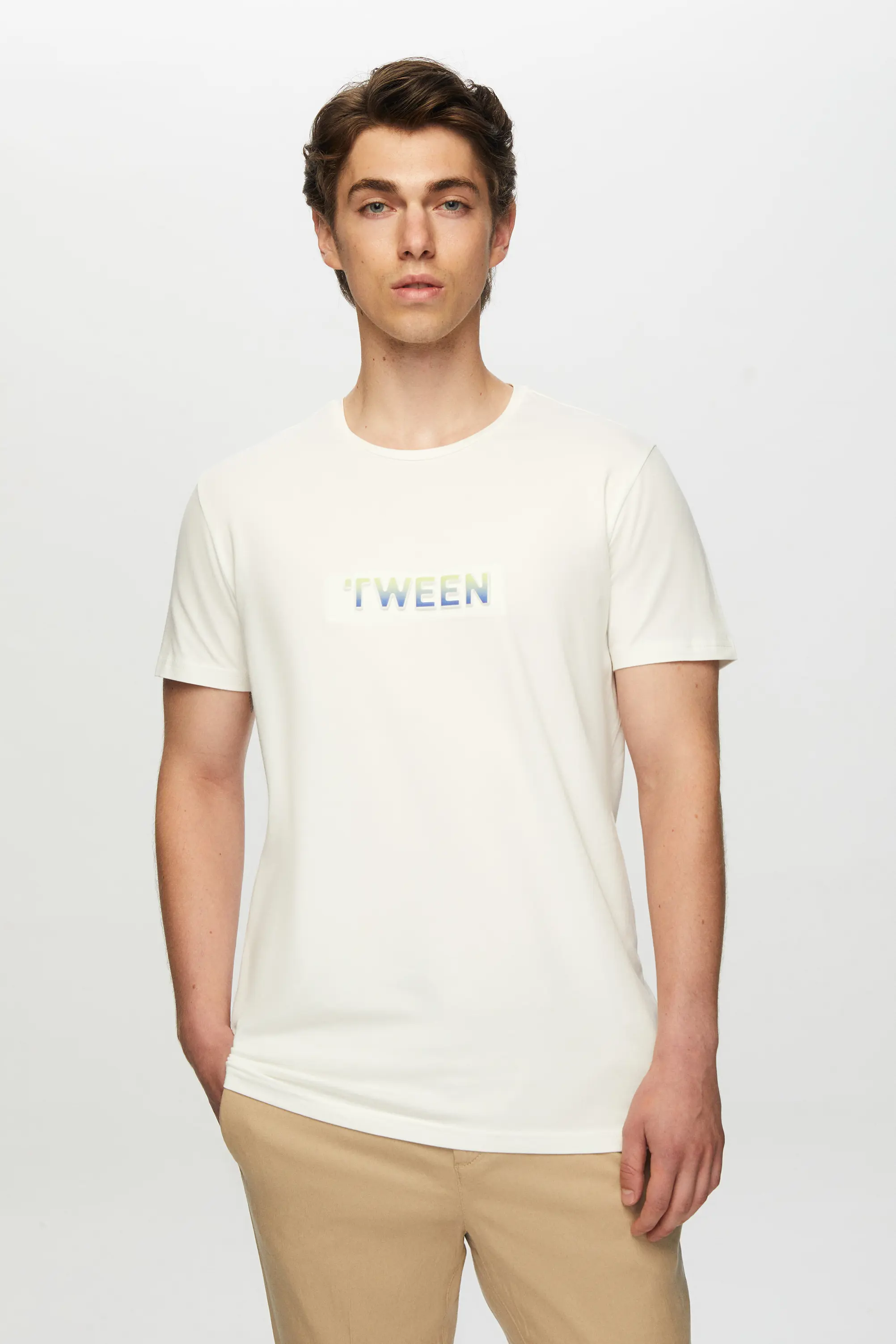Damat Tween Tween Ekru T-Shirt. 1