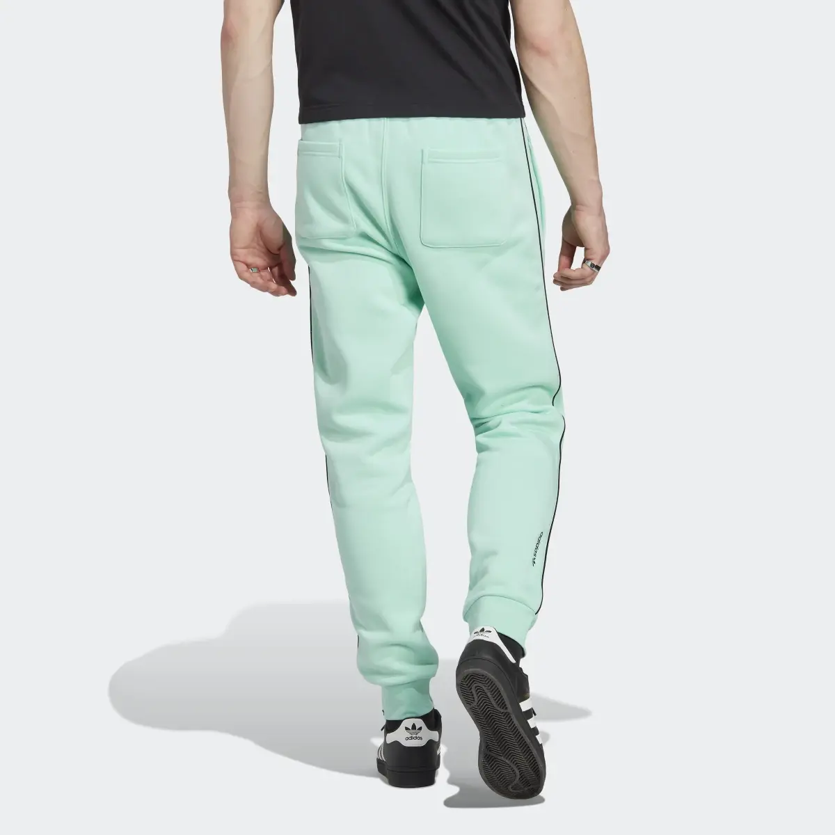 Adidas Adicolor Seasonal Archive Joggers. 2