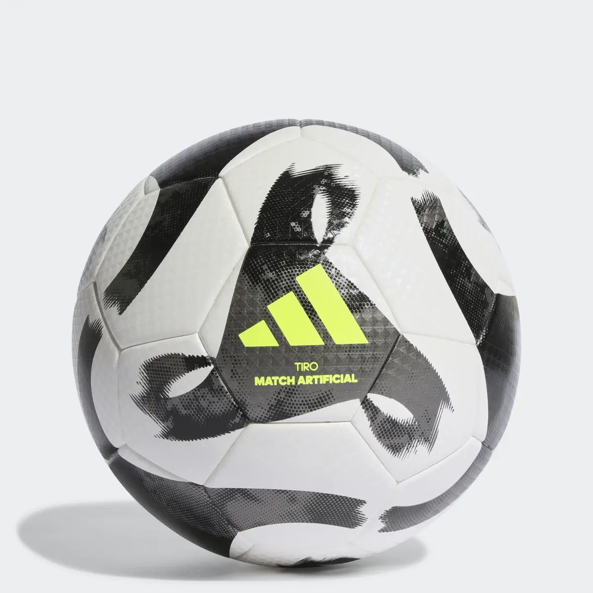 Adidas Ballon Tiro League Terrain synthétique. 1