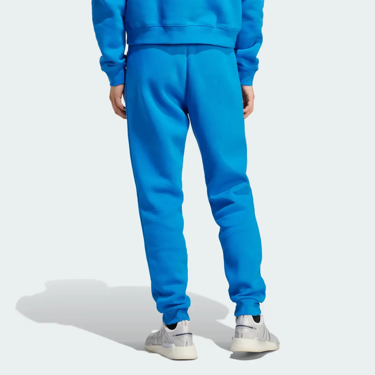 Adidas Trefoil Essentials Pants. 2