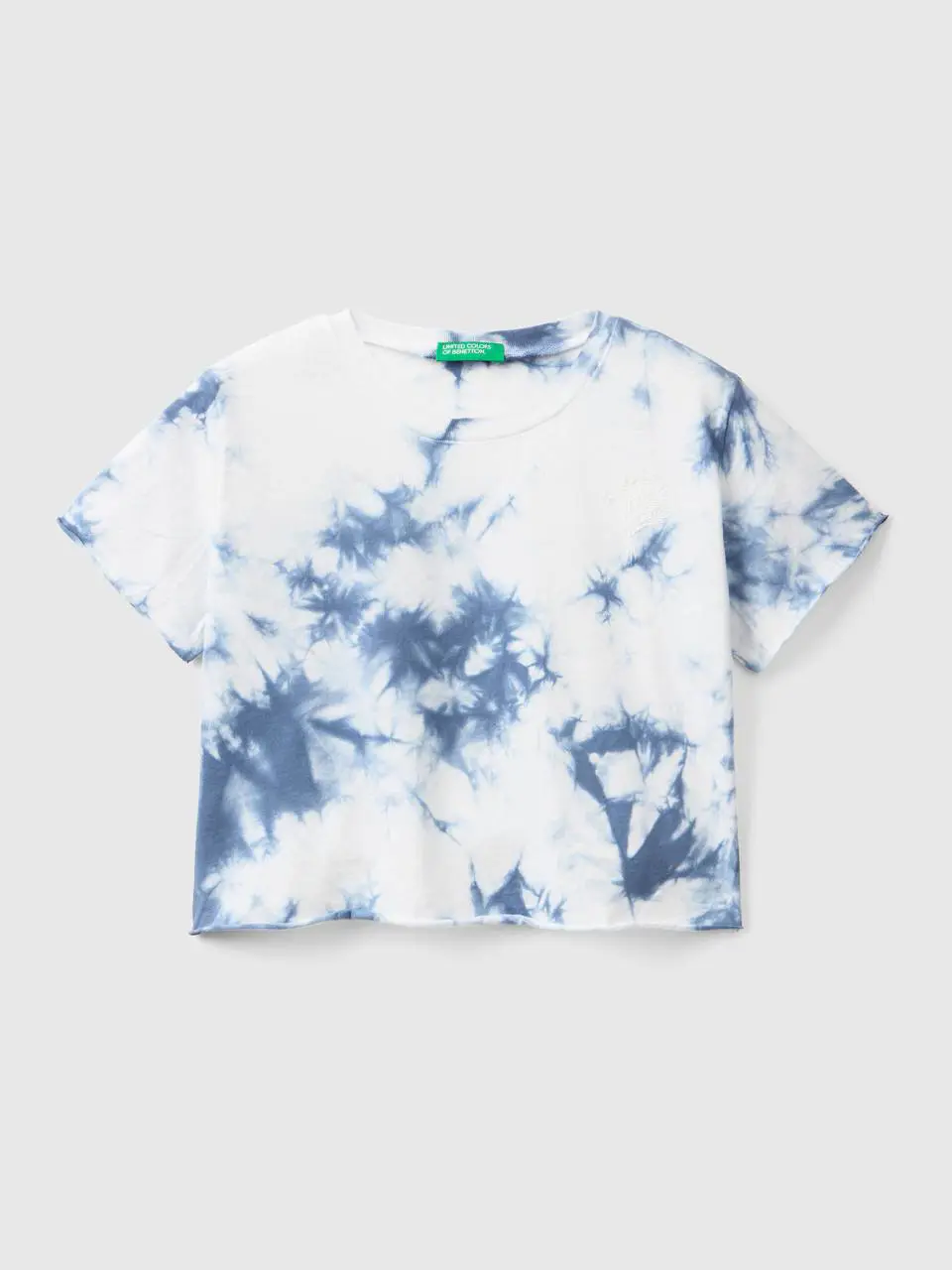 Benetton tie-dye t-shirt with embroidery. 1