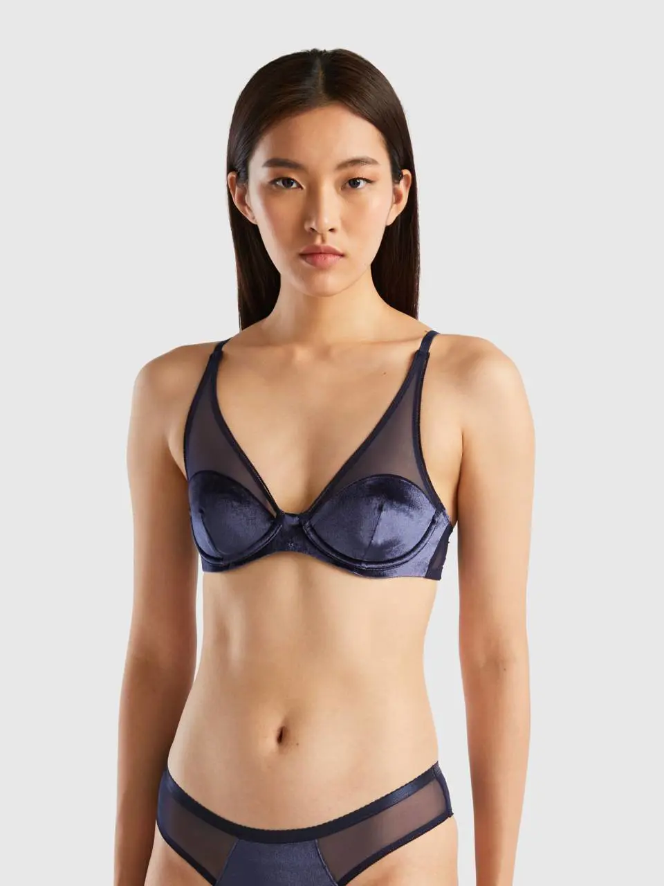 Benetton semi-padded velour bra. 1