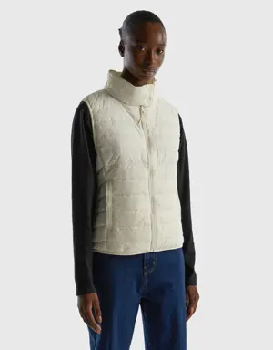 sleeveless puffer jacket with recycled wadding