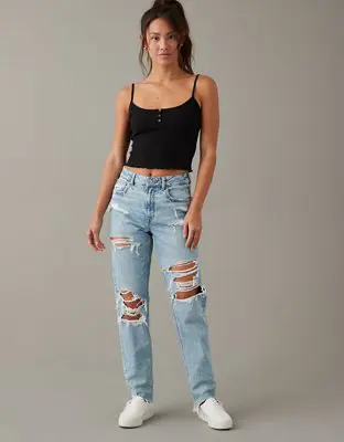 American Eagle Strigid Ripped Mom Jean. 1