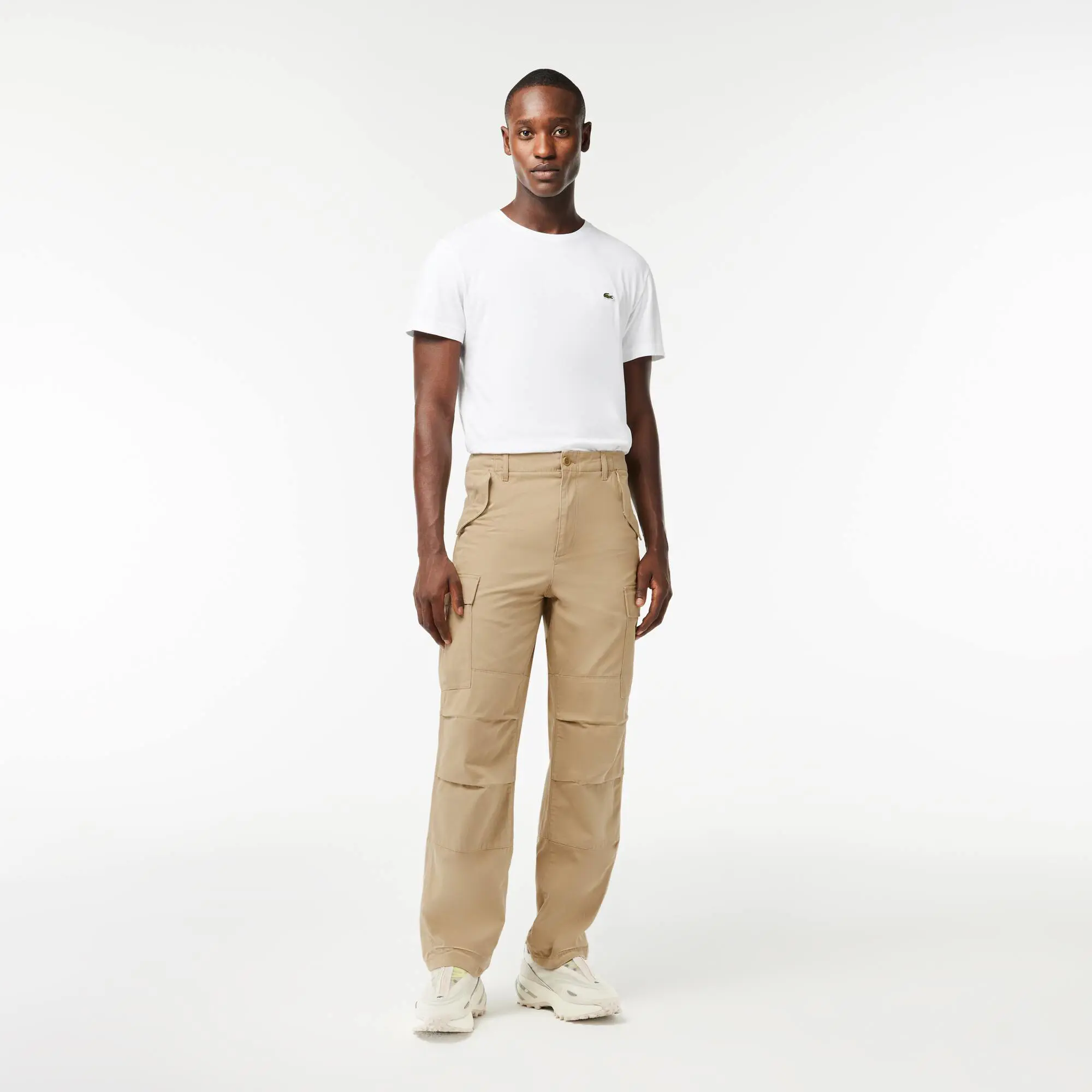 Lacoste Pantalon cargo straight fit en coton. 1