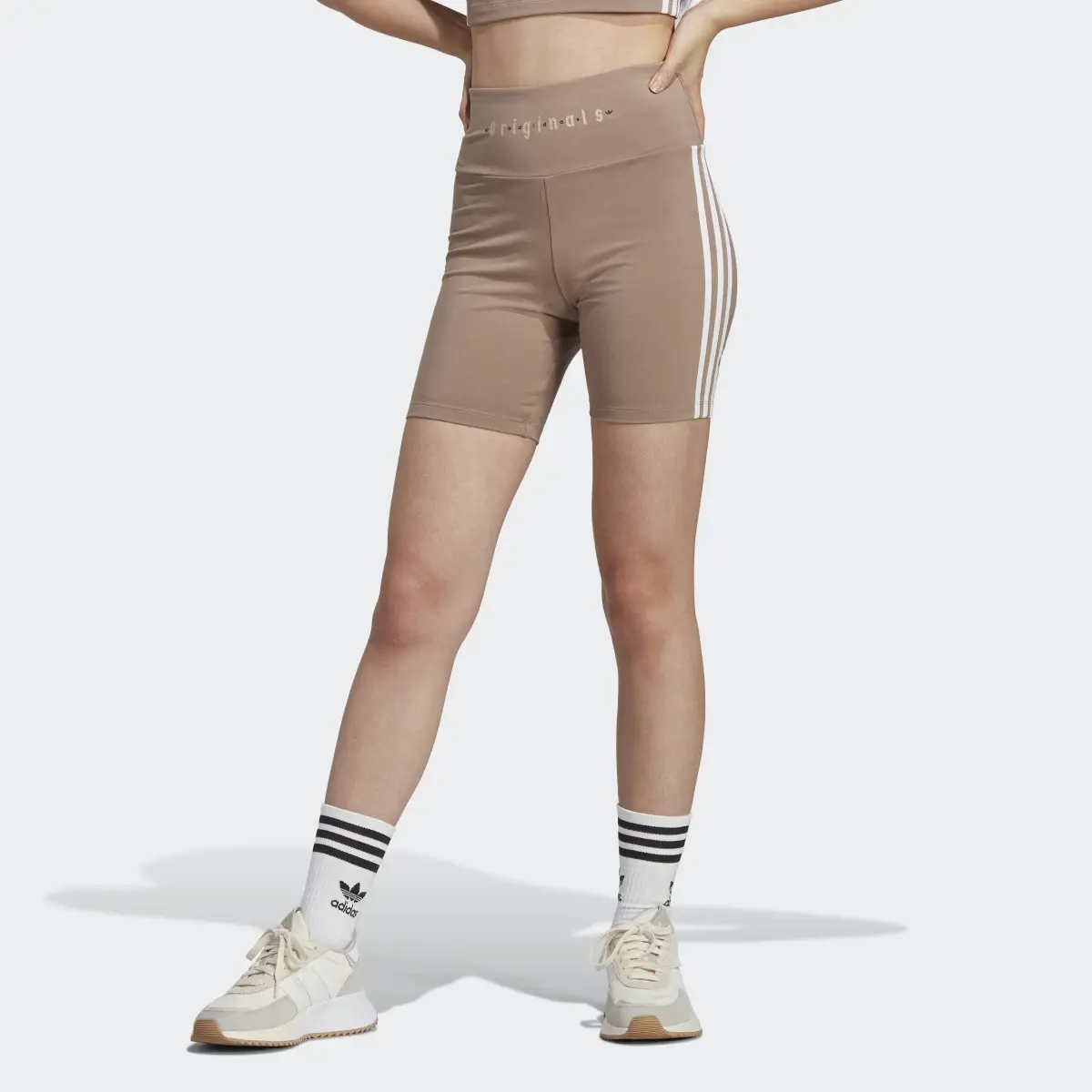 Adidas SHORT TIGHT. 1